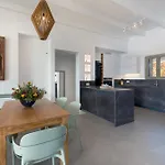 Eleonas Paros Estate - With Private Pools Or Jacuzzi & Professional Tennis Court וילה דריוס