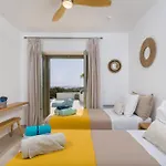 וילה Eleonas Paros Estate - With Private Pools Or Jacuzzi & Professional Tennis Court דריוס