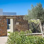 Eleonas Paros Estate - With Private Pools Or Jacuzzi & Professional Tennis Court וילה דריוס