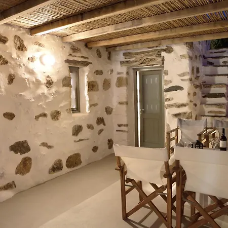 Villa Eleonas Paros Estate - With Private Pools Or Jacuzzi & Professional Tennis Court
