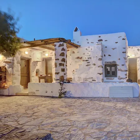 Eleonas Paros Estate - With Private Pools Or Jacuzzi & Professional Tennis Court دريوس
