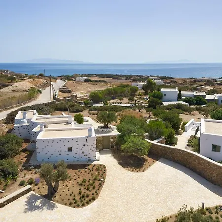 Eleonas Paros Estate - With Private Pools Or Jacuzzi & Professional Tennis Court دريوس