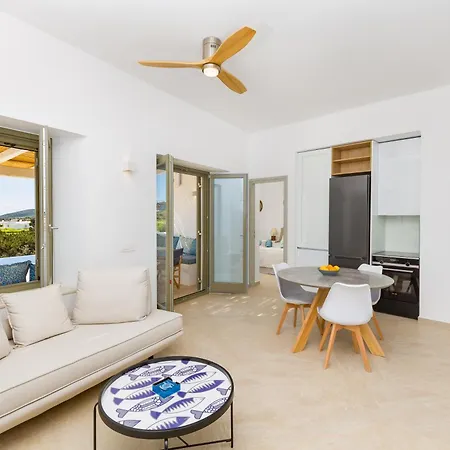 فيلة Eleonas Paros Estate - With Private Pools Or Jacuzzi & Professional Tennis Court *