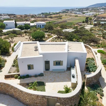 Eleonas Paros Estate - With Private Pools Or Jacuzzi & Professional Tennis Court فيلة دريوس