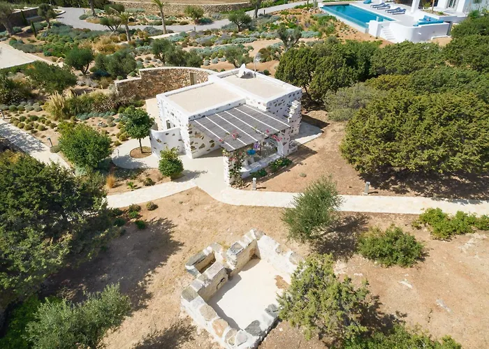 Eleonas Paros Estate - With Partially Private Pools & Professional Tennis Court * Drios